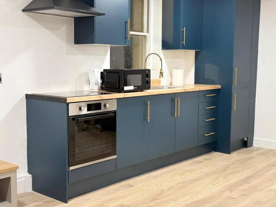 Modern 1 Bedroom - 5 Min Walk From Princess Street Eb1 EDI Exterior foto