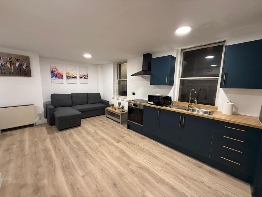 Modern 1 Bedroom - 5 Min Walk From Princess Street Eb1 EDI Exterior foto